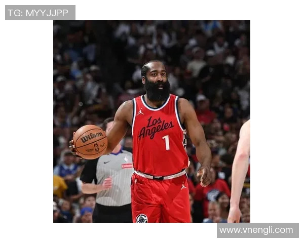 哈登或成未来篮球超级巨星引领新时代赛场风潮